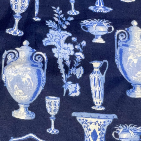 Talbots Plus Size 20 W Novelty Vases Teapots Urns Button Up Non-Iron Top Blouse - Picture 10 of 13